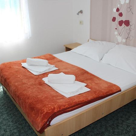Međugorje Pansion Nikica Kozina Bed & Breakfast エクステリア 写真