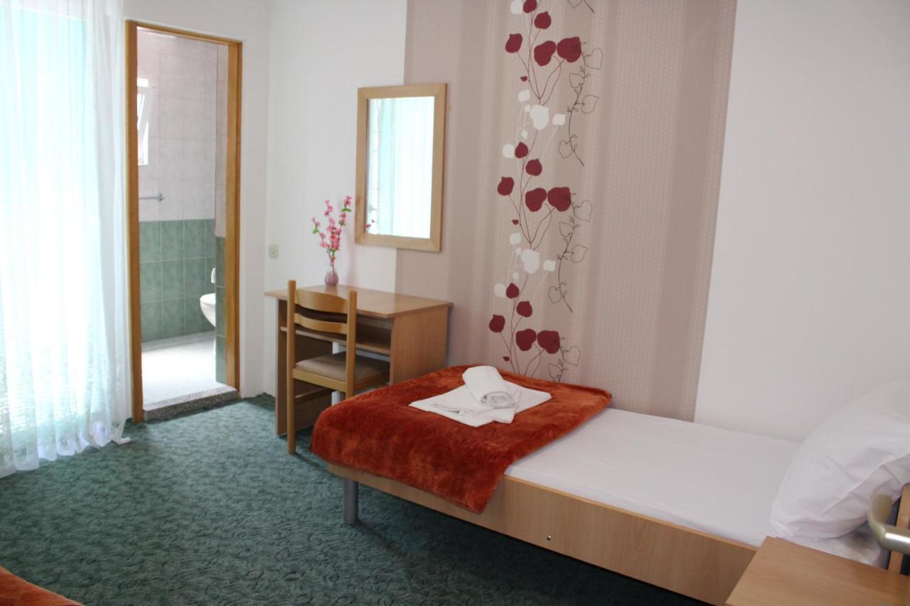 Međugorje Pansion Nikica Kozina Bed & Breakfast エクステリア 写真