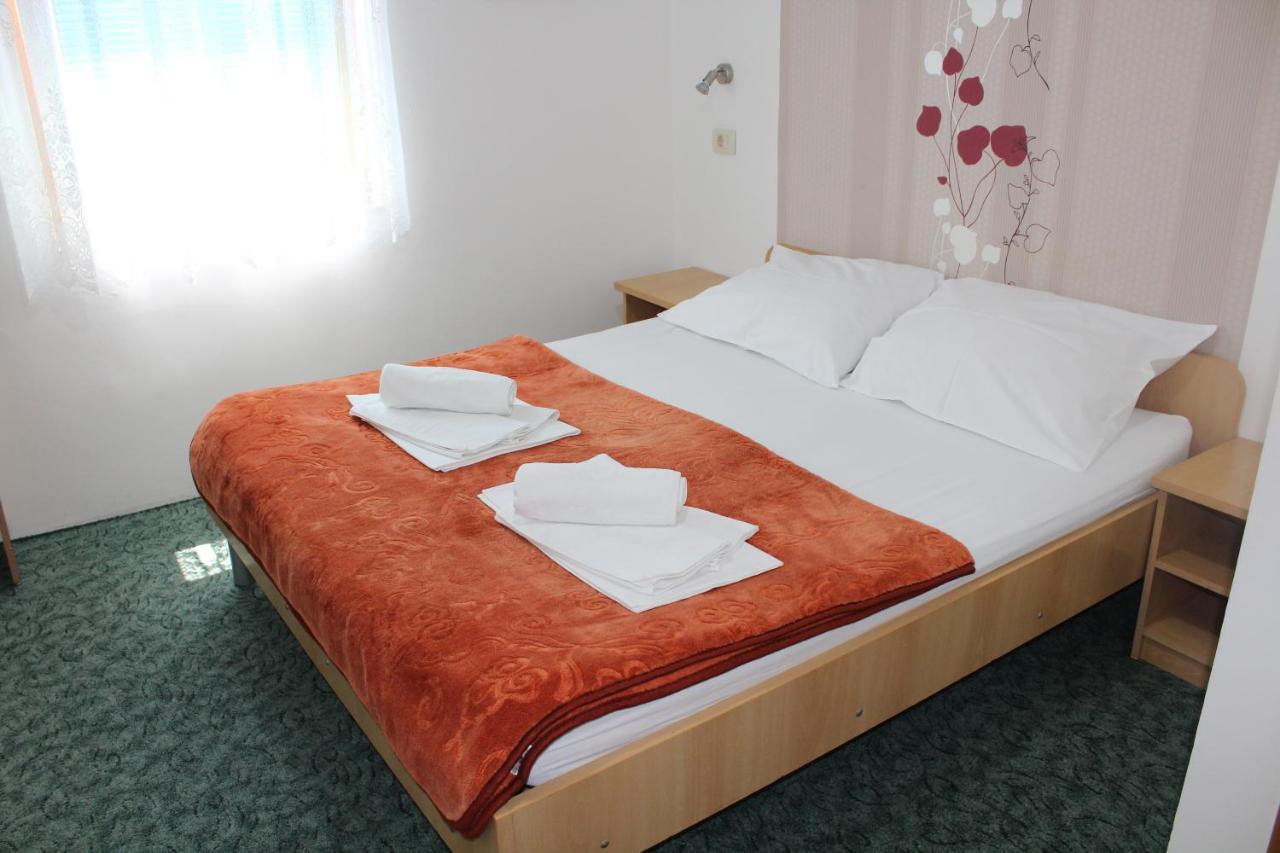 Međugorje Pansion Nikica Kozina Bed & Breakfast エクステリア 写真