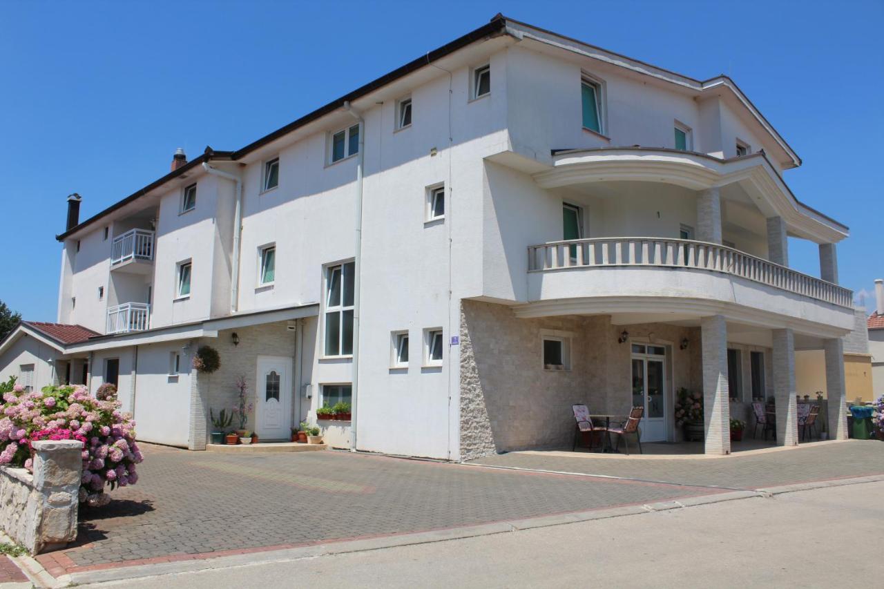 Međugorje Pansion Nikica Kozina Bed & Breakfast エクステリア 写真